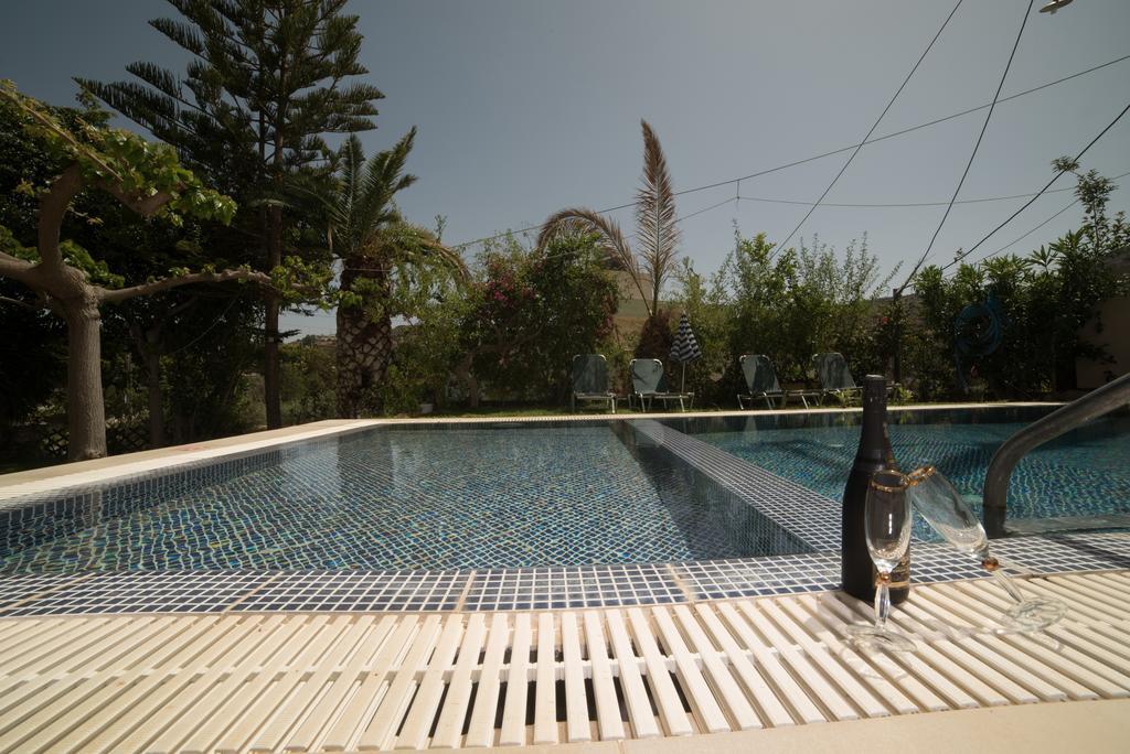 Bodikos Villas & Apartments Pitsidia Exterior foto